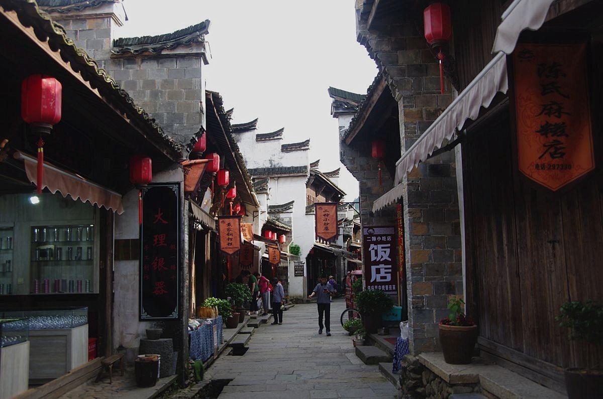 深度交流,尽在你觉得明星走“黑红”路线可取吗?